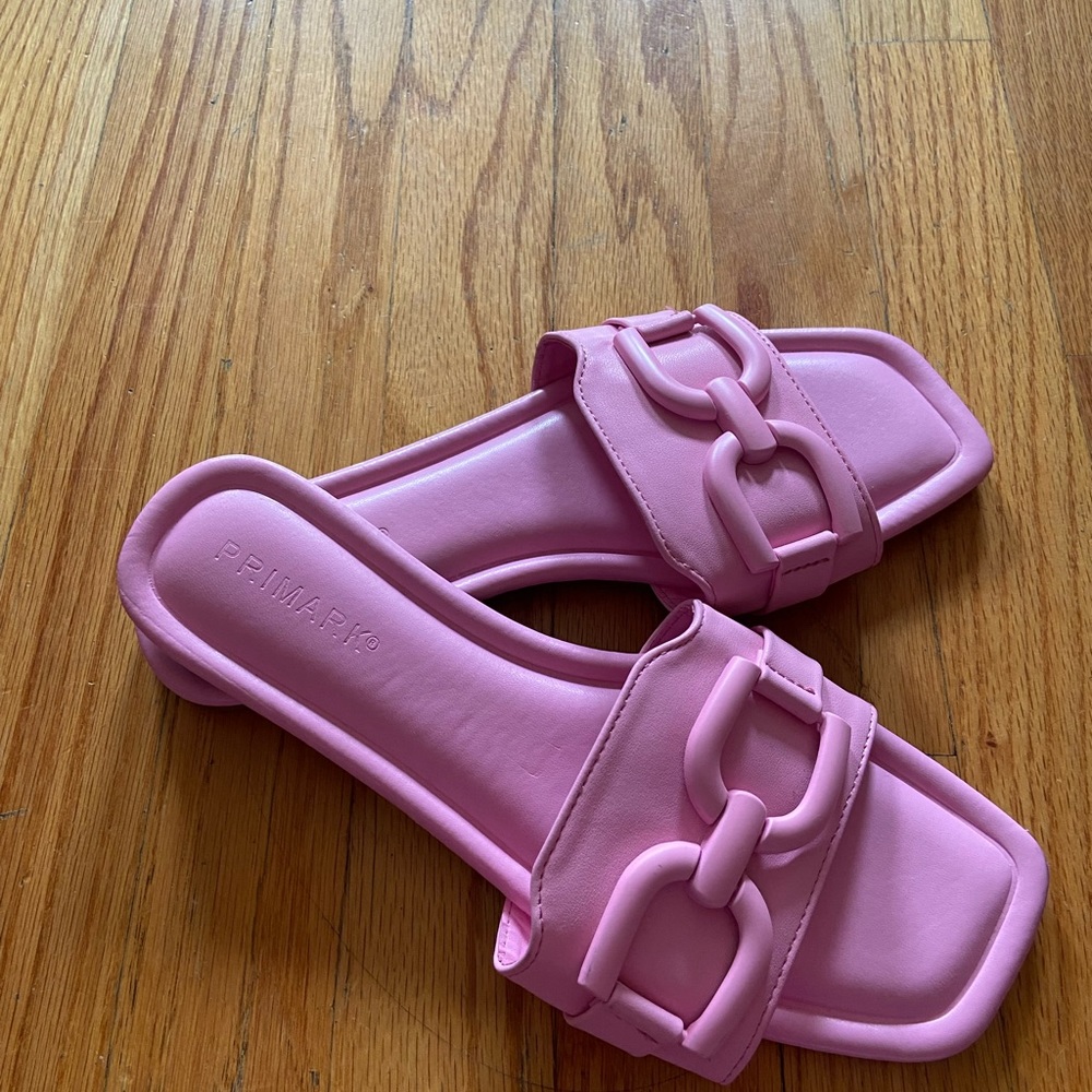 Primark NWOT Pink Sandals